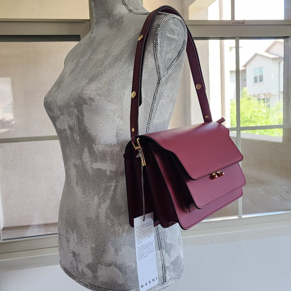 NWT-MARNI TRUNK BAG CALF SKIN MEDIUM ❤️(#202)